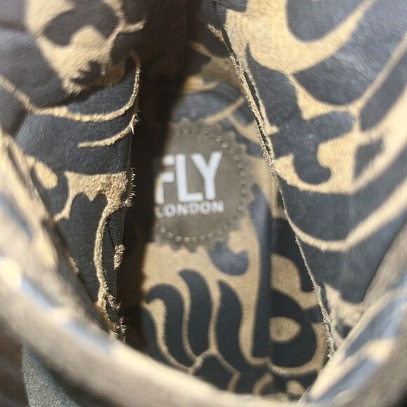 Fly London Women 38 US 7.5-8 Yama Wedge Platform Bootie Green Suede Lace Up Boot - Picture 9 of 12